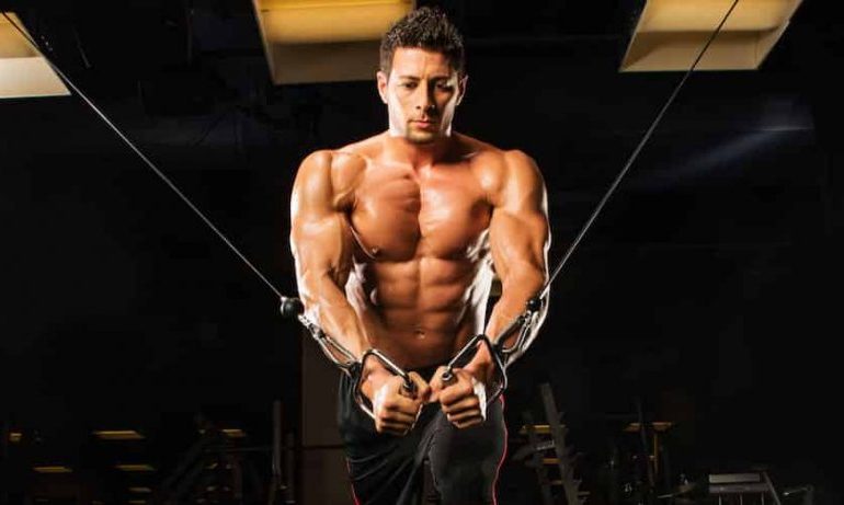 Quali sono i migliori steroidi? Posso guadagnare la massa muscolare prendendo steroidi senza danneggiare la mia salute?